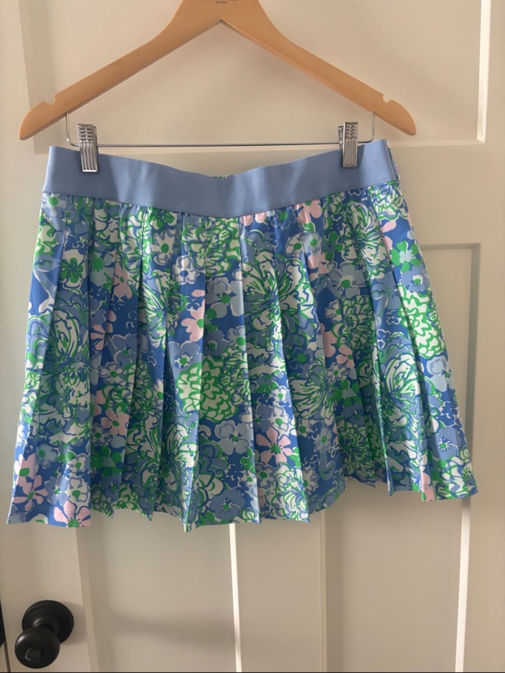 Lilly Pulitzer Blue, Green & Pink Floral Circle Skort new with tags - Picture 2 of 6